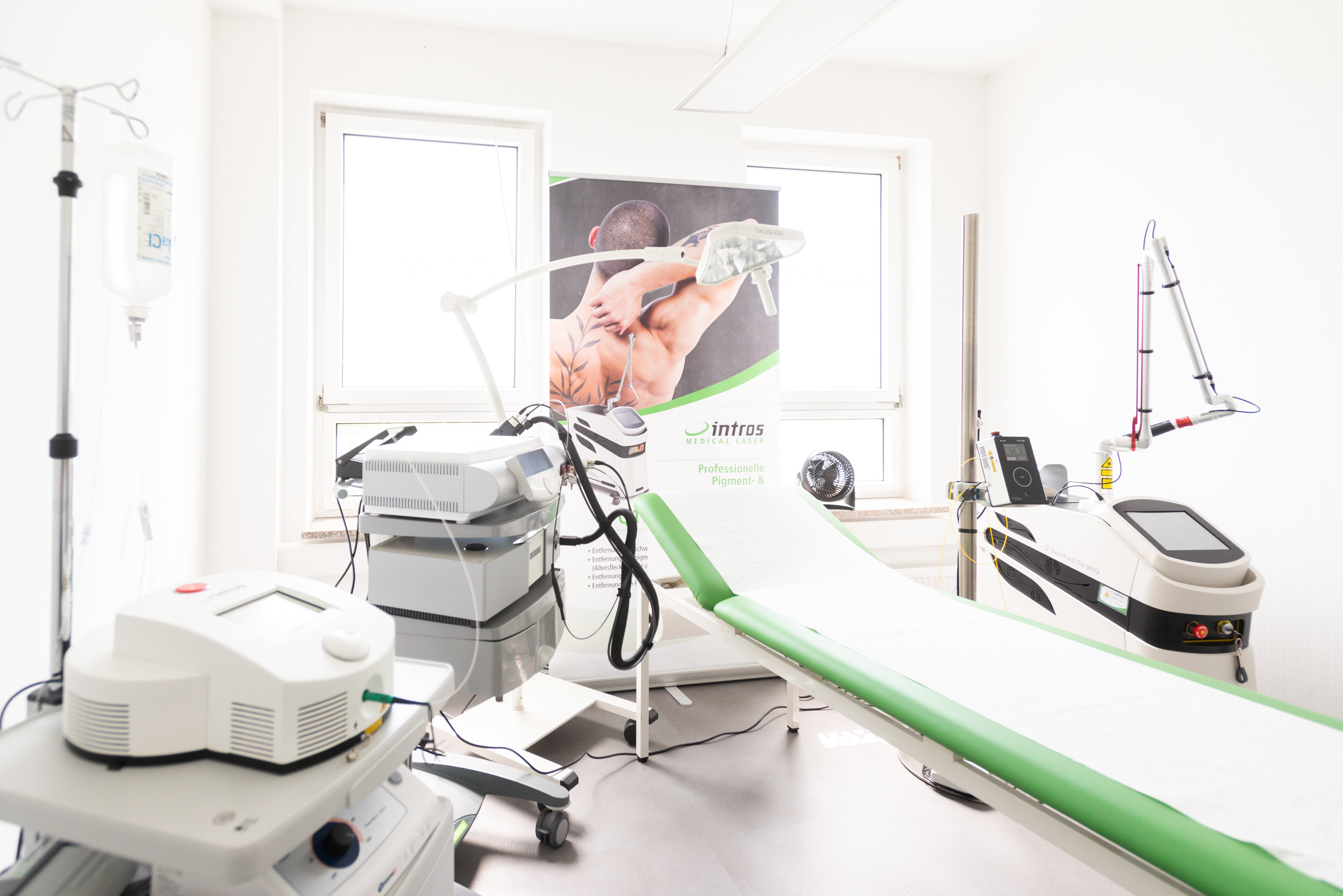 Fachweiterbildungen bei der intros Medical Laser GmbH
