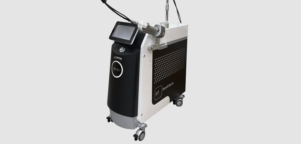 intros Gerät Smartrion:combi Nd:YAG- & Alexandritlaser