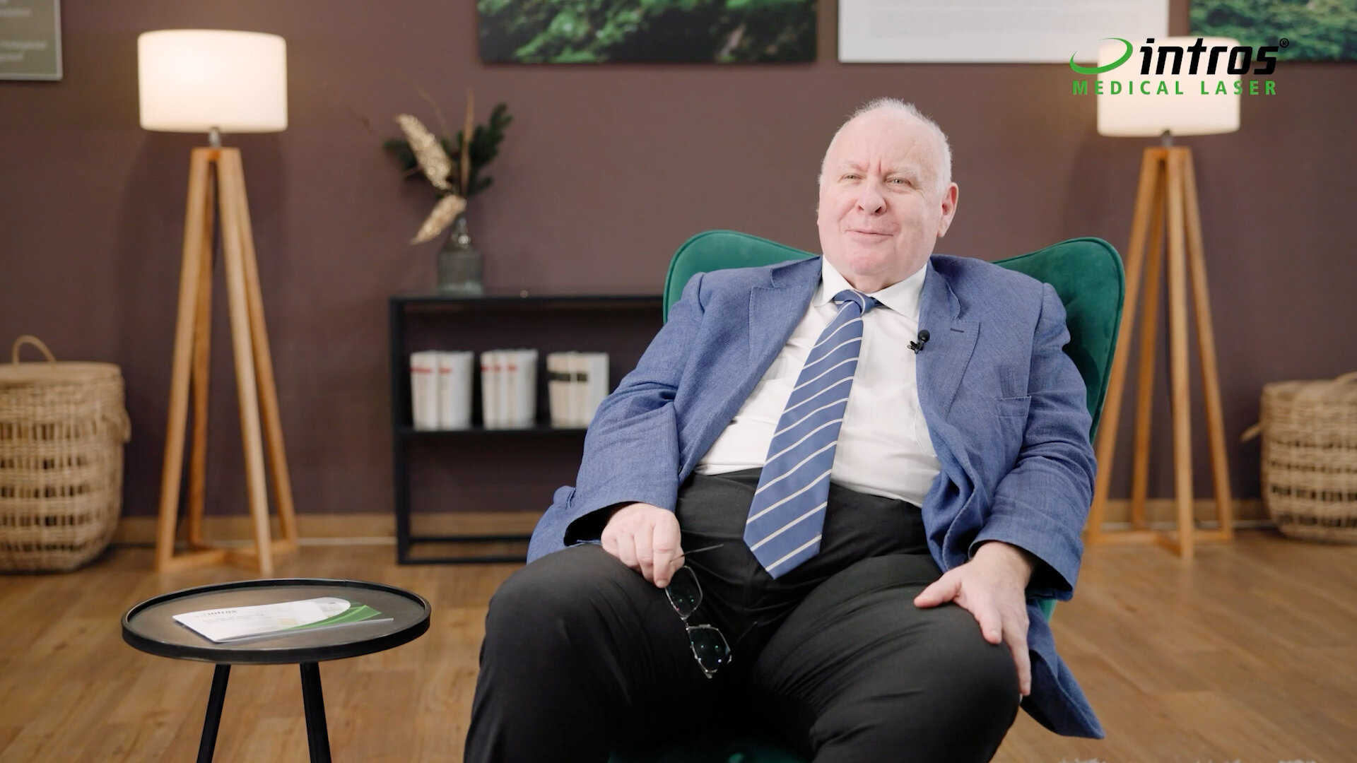 DDr. Michael Antolini im Interview zur Zusammenarbeit mit intros Medical Laser